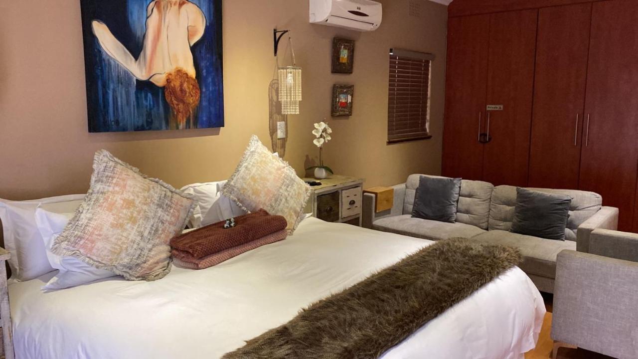 Luxury Upmarket Guesthouse 20 On 4Th Rustenburg Exterior photo