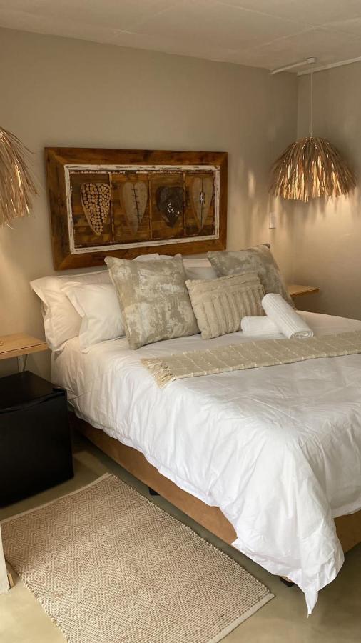 Luxury Upmarket Guesthouse 20 On 4Th Rustenburg Exterior photo