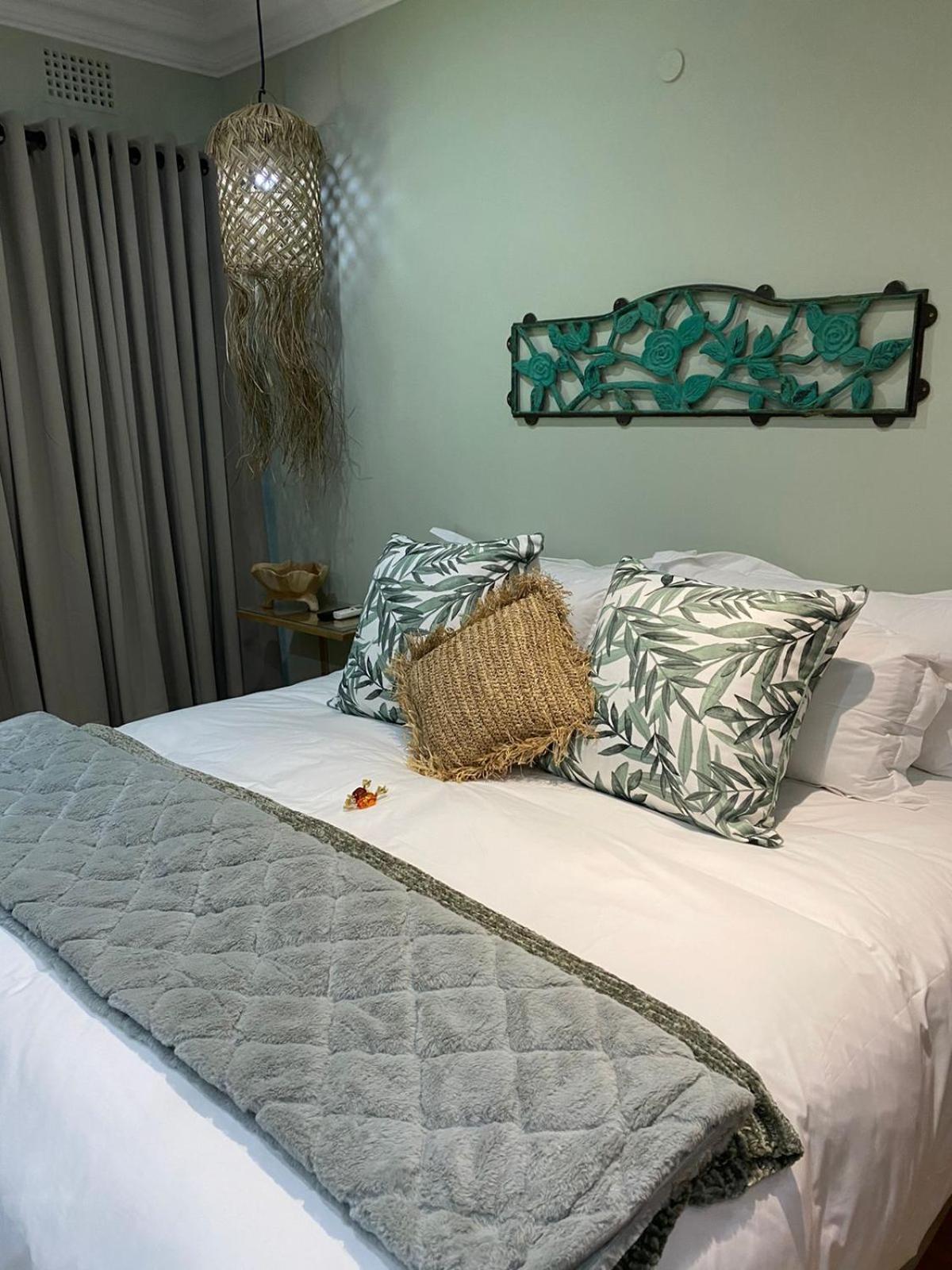 Luxury Upmarket Guesthouse 20 On 4Th Rustenburg Exterior photo