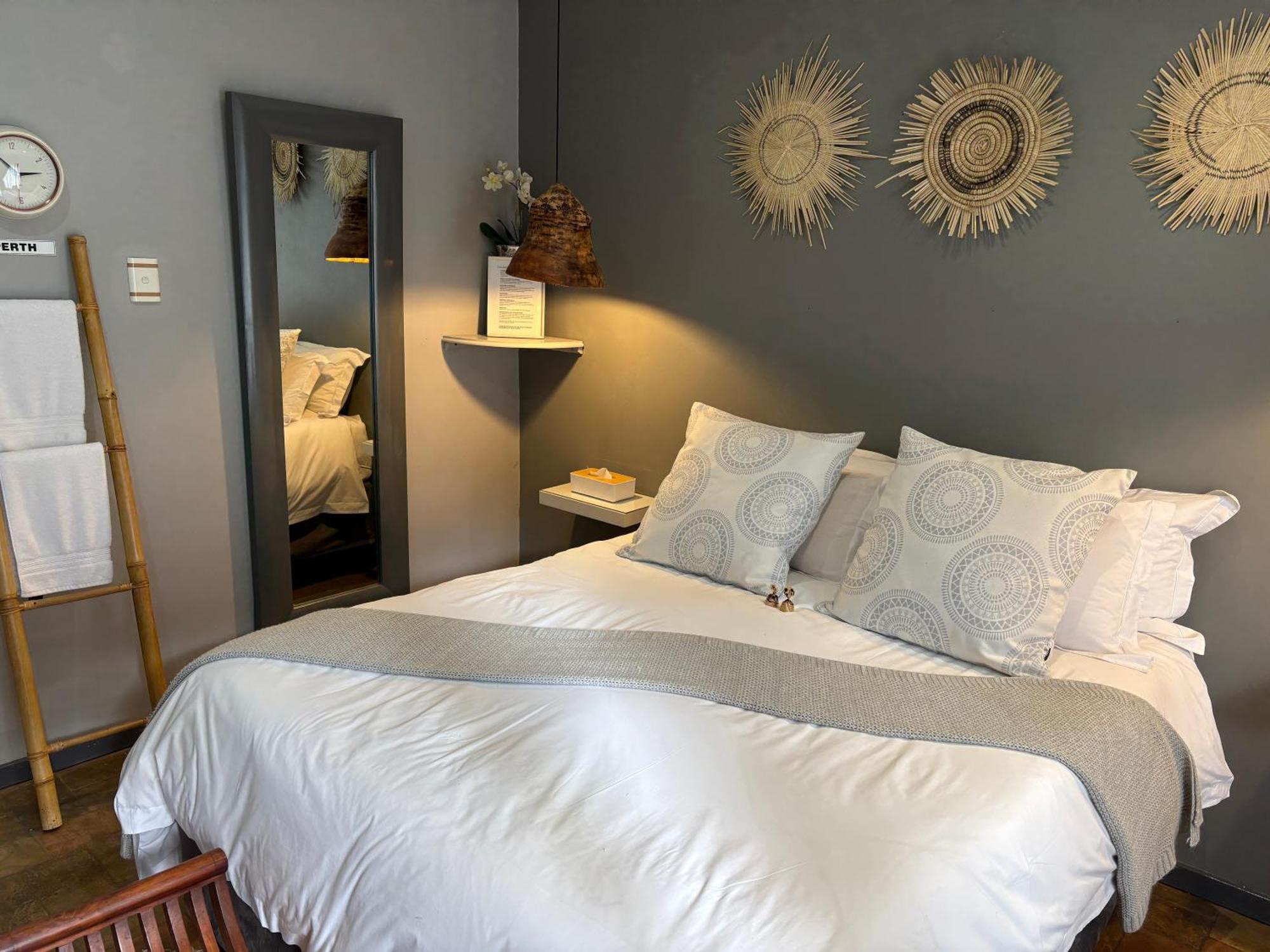 Luxury Upmarket Guesthouse 20 On 4Th Rustenburg Exterior photo