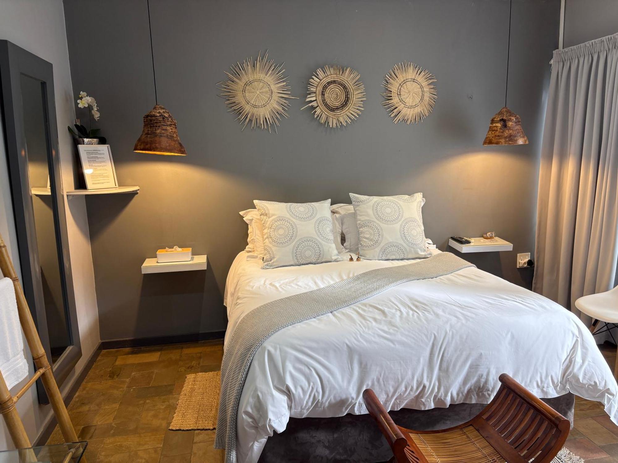 Luxury Upmarket Guesthouse 20 On 4Th Rustenburg Exterior photo